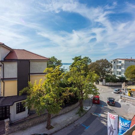 Apartment Riky Crikvenica Exterior photo