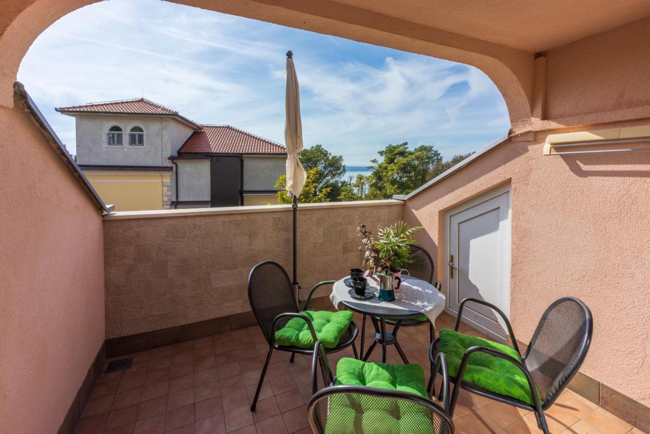 Apartment Riky Crikvenica Exterior photo